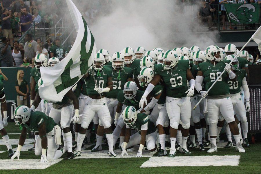 The+Wave+prepare+to+enter+Benson+Field+at+Yulman+Stadium+before+its+35-20+win+against+Southeastern+Louisiana+Sept.+13.+Tulane+enters+its+first+bye+week+of+the+2014-15+season+with+a+record+of+%C2%A01-4%2C+0-1+AAC.%C2%A0
