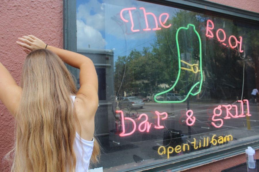 Dancing at the Boot can be a scary thing to try. Let the Arcade quell those fears with this simple and effective guide on Boot dancing etiquette.
