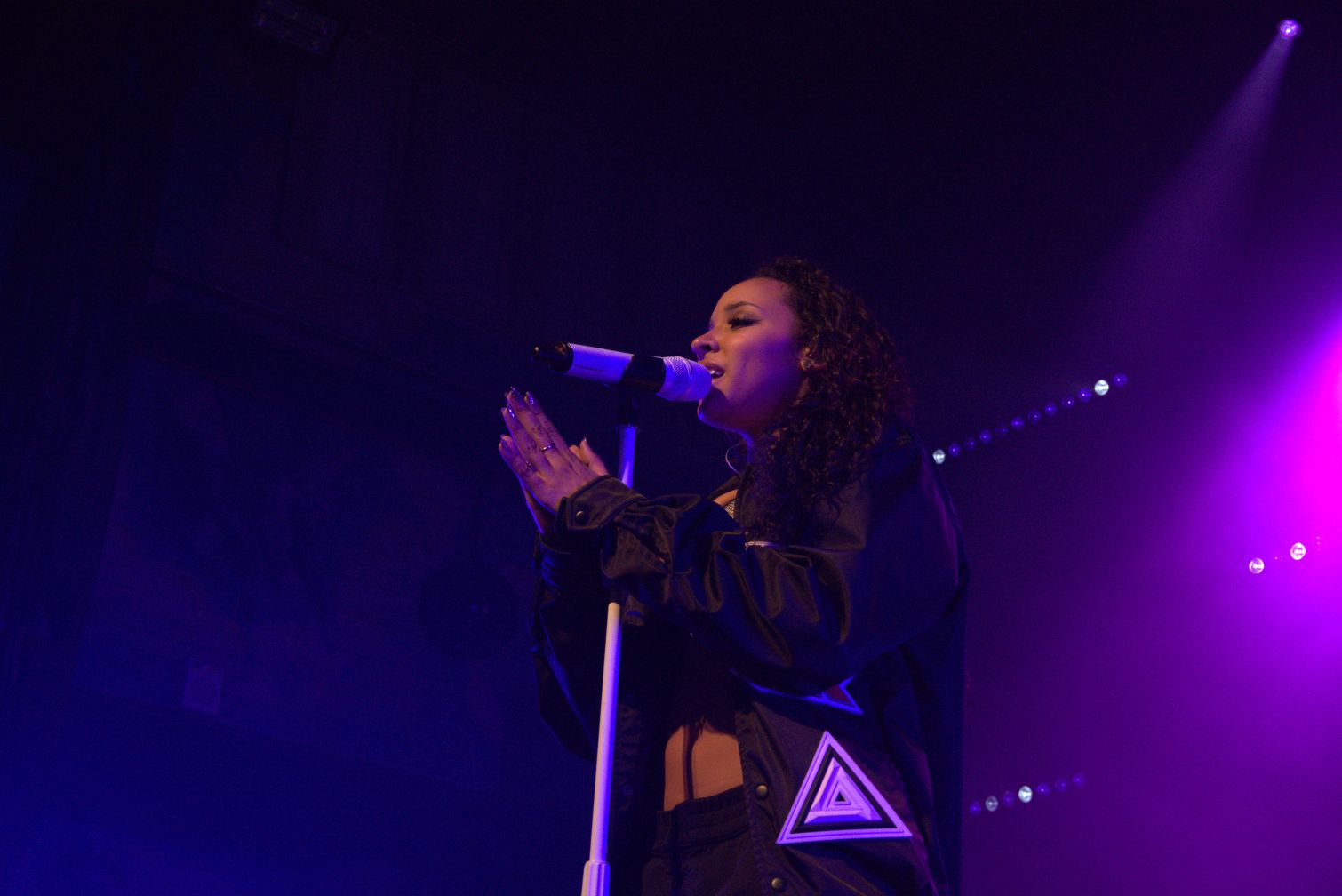 Tinashe concert takes energetic 'Joyride' • The Tulane Hullabaloo