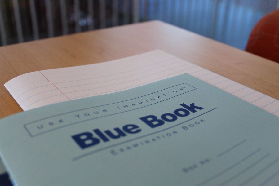 Undergraduate Student Government will offer blue books free of charge for students during the fall ‘17 and spring ‘18 final exam periods. 