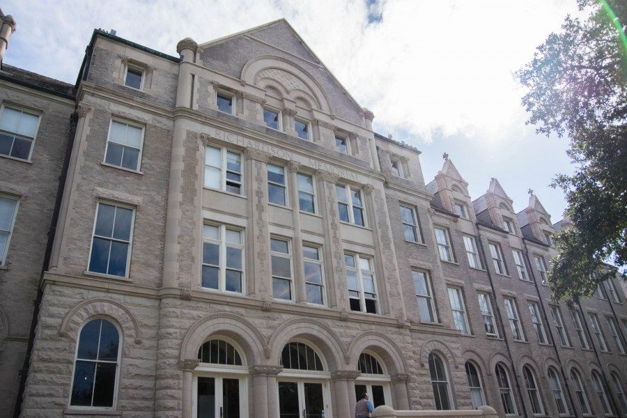 The Richardson Building was established in 1894. Richardson Memorial is a five story brick and limestone building. It is a  example of the Richardsonian Romanesque style building. It was one of the first buildings to be constructed on the new campus. 