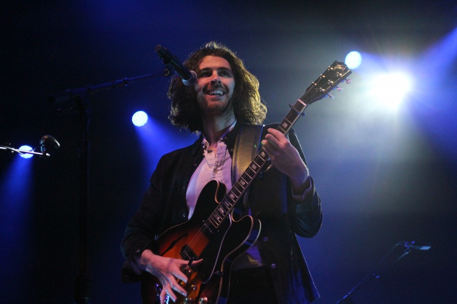 “Someone New”: Hozier returns to the stage with new music, same charm ...