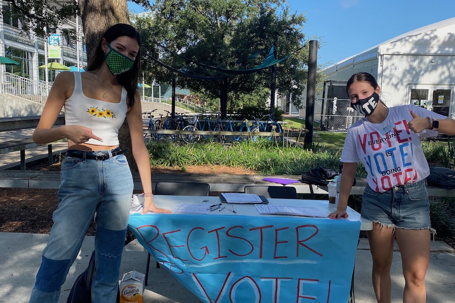 USG’s Civic Engagement Committee registers Tulane students to vote