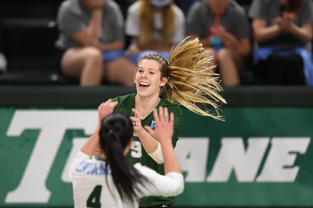 Tulane volleyball begins homestretch with mixed results