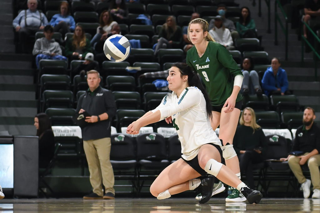 Tulane volleyball gears up for new season • The Tulane Hullabaloo