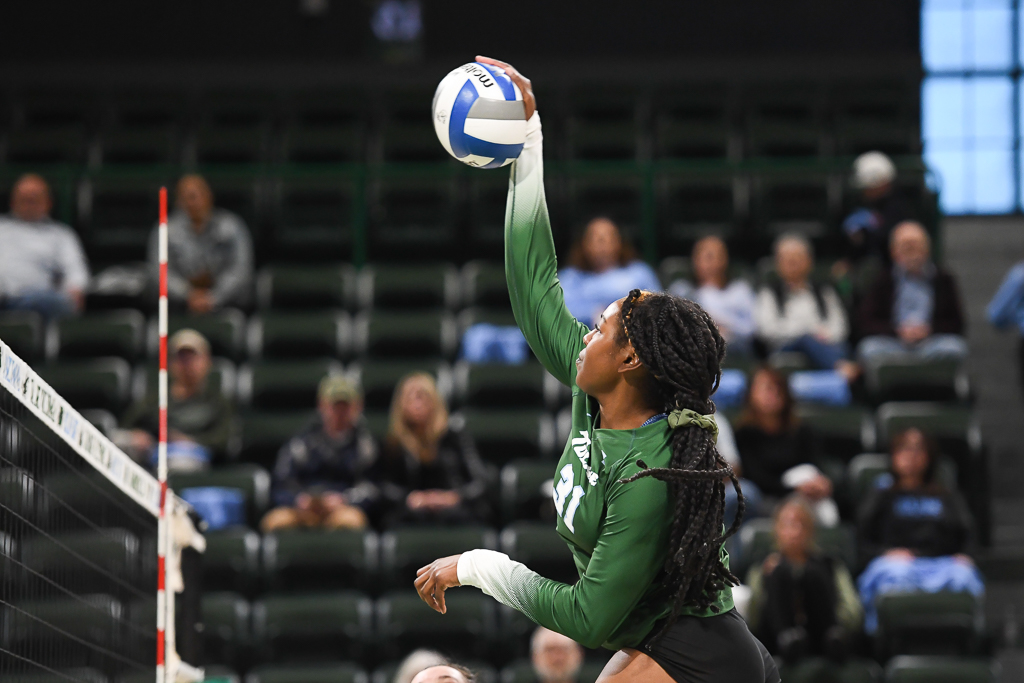 Tulane volleyball begins homestretch with mixed results