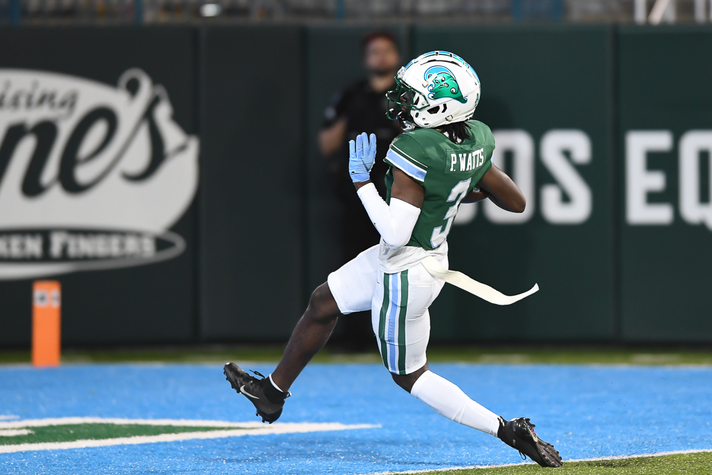 Green Wave Football Falls To Tulsa Despite Late Heroics • The Tulane ...