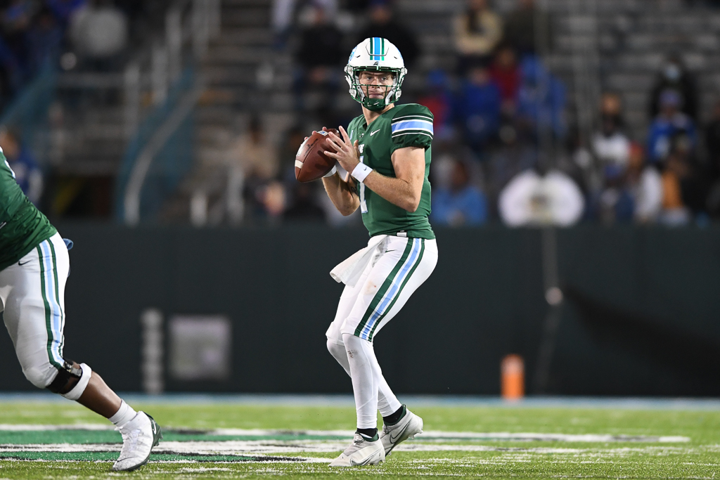 Green Wave football falls to Tulsa despite late heroics