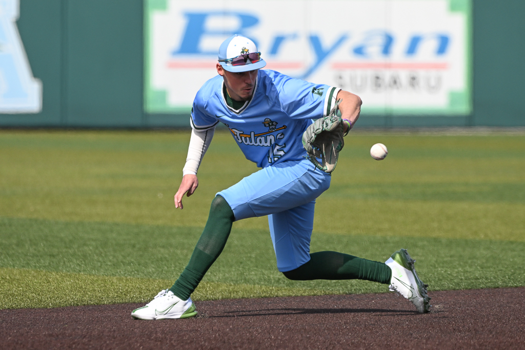 Tulane baseball opens season with perfect start