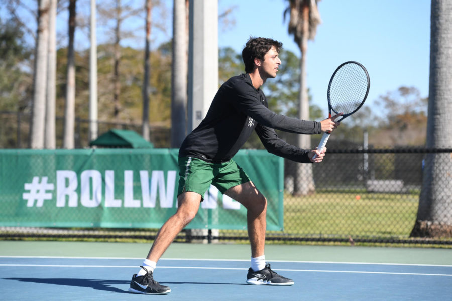 Men’s tennis struggles in late January action