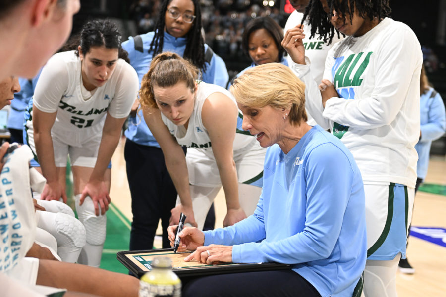 Tulane Womens Basketball finished with a 21-10 record in 2021-22, Lisa Stocktons 28th season as head coach.