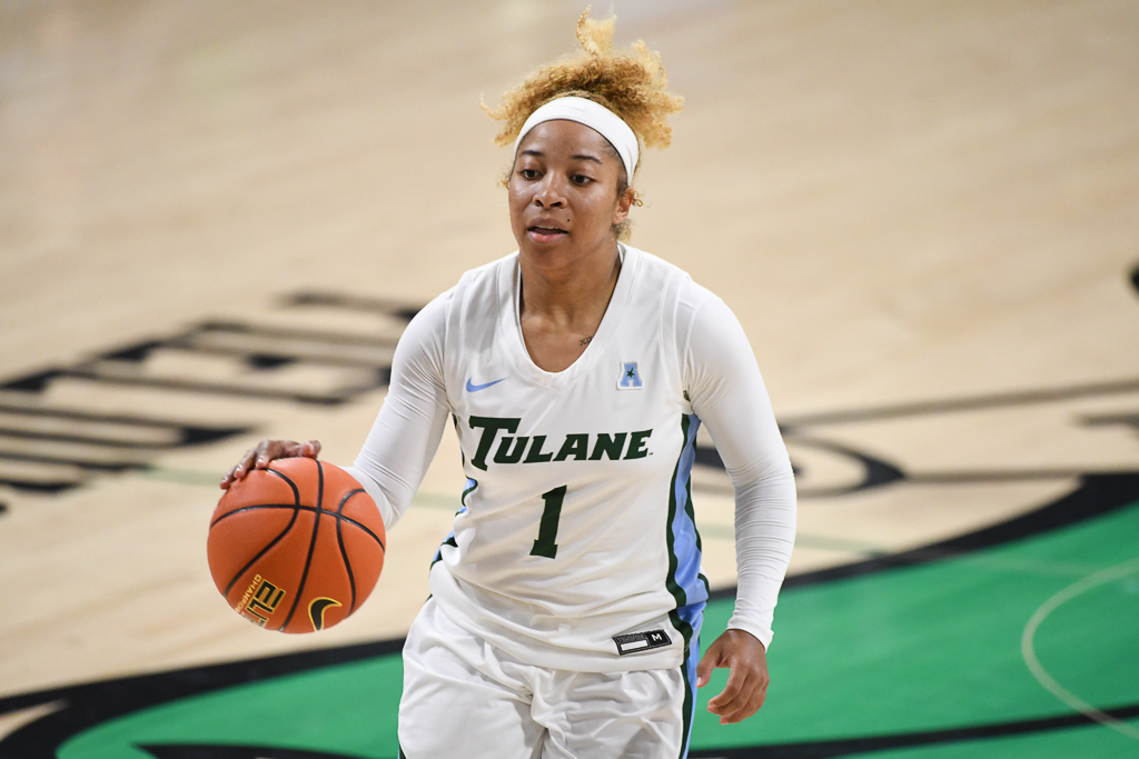 Women's basketball ends win streak before AAC Championship