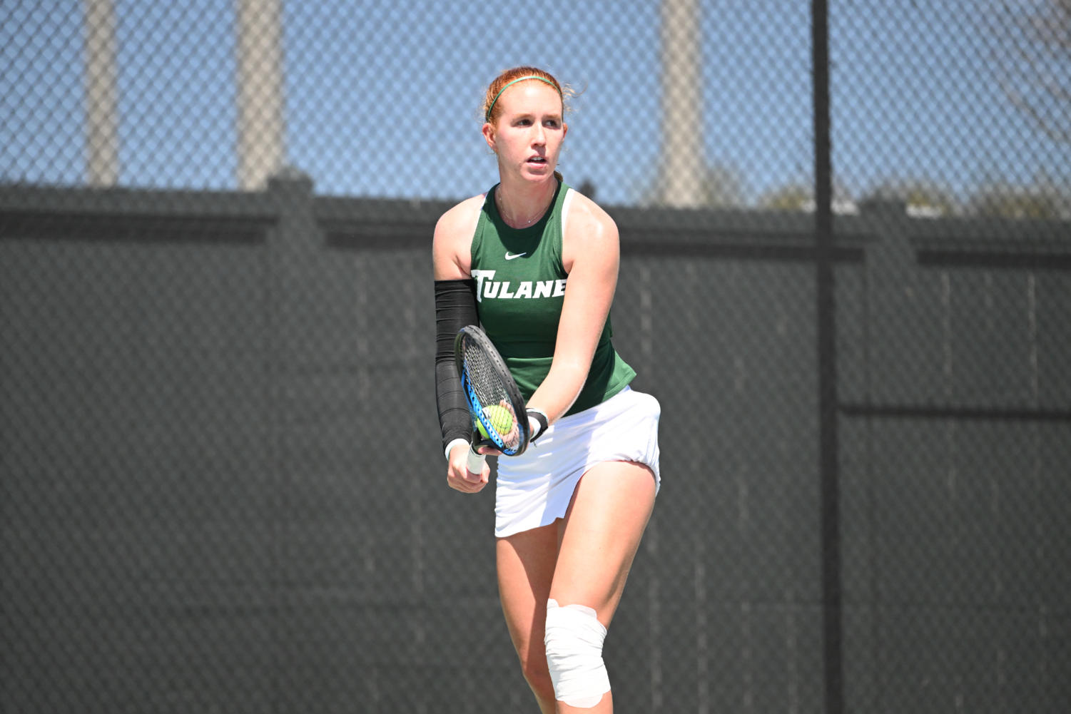 Women’s tennis excels at home, struggles in conference play