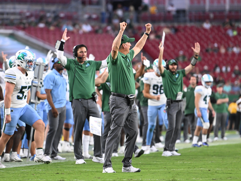 Tulane earns bowl eligibility, national ranking with USF win