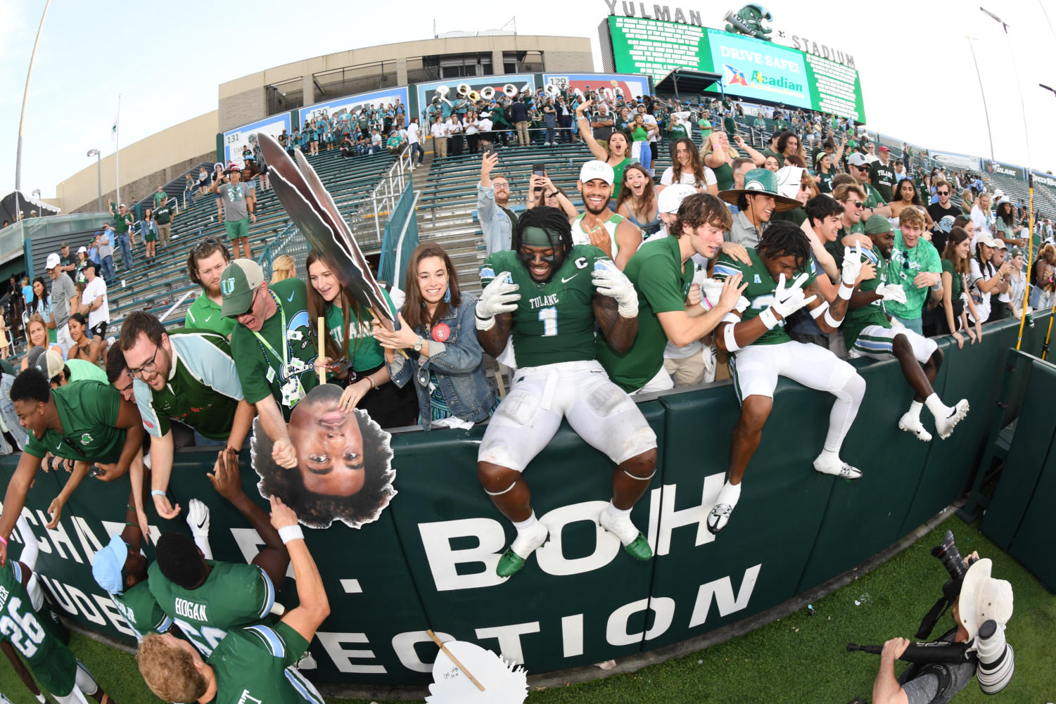 Tulane football shows out at Homecoming Game