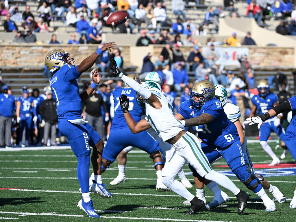 Green Wave football rolls over Tulsa