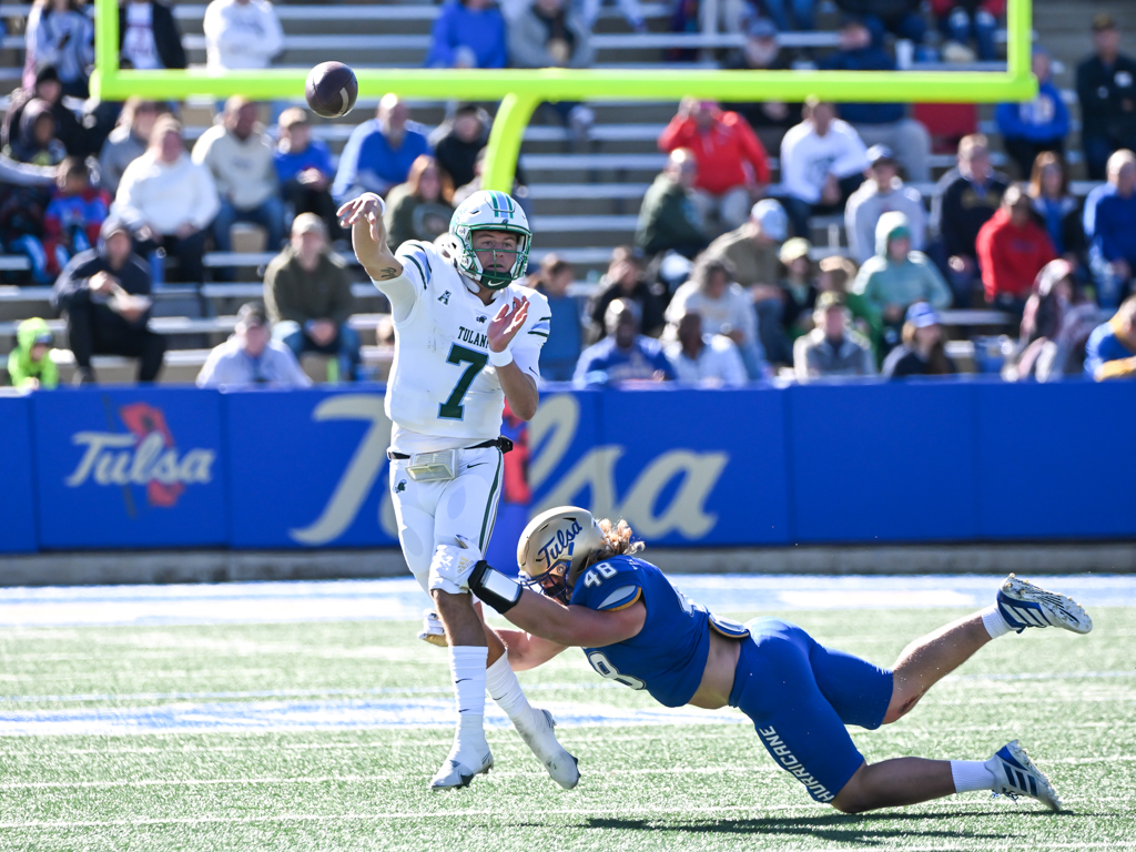 Green Wave football rolls over Tulsa