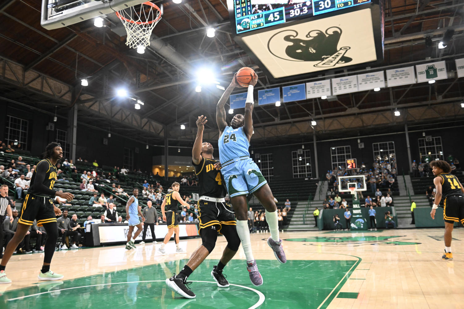 Tulane men’s basketball starts season with win