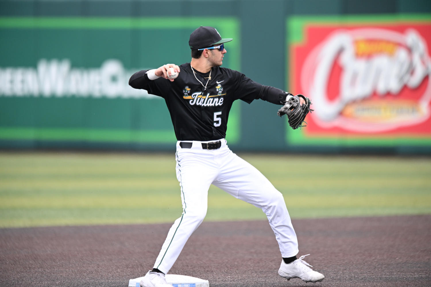 Hebert, pitching sees Tulane baseball past Columbia