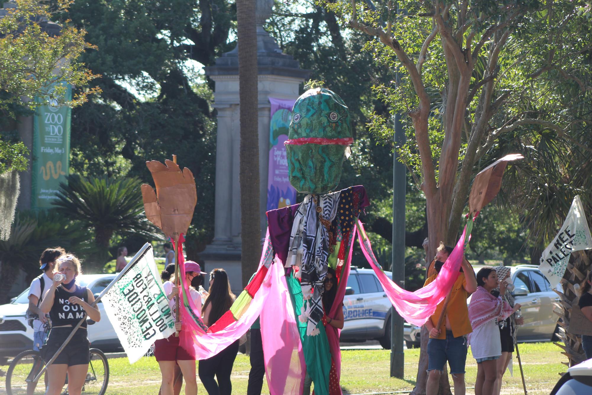 Protest passes 24-hour mark as Tulane seeks to contain encampment