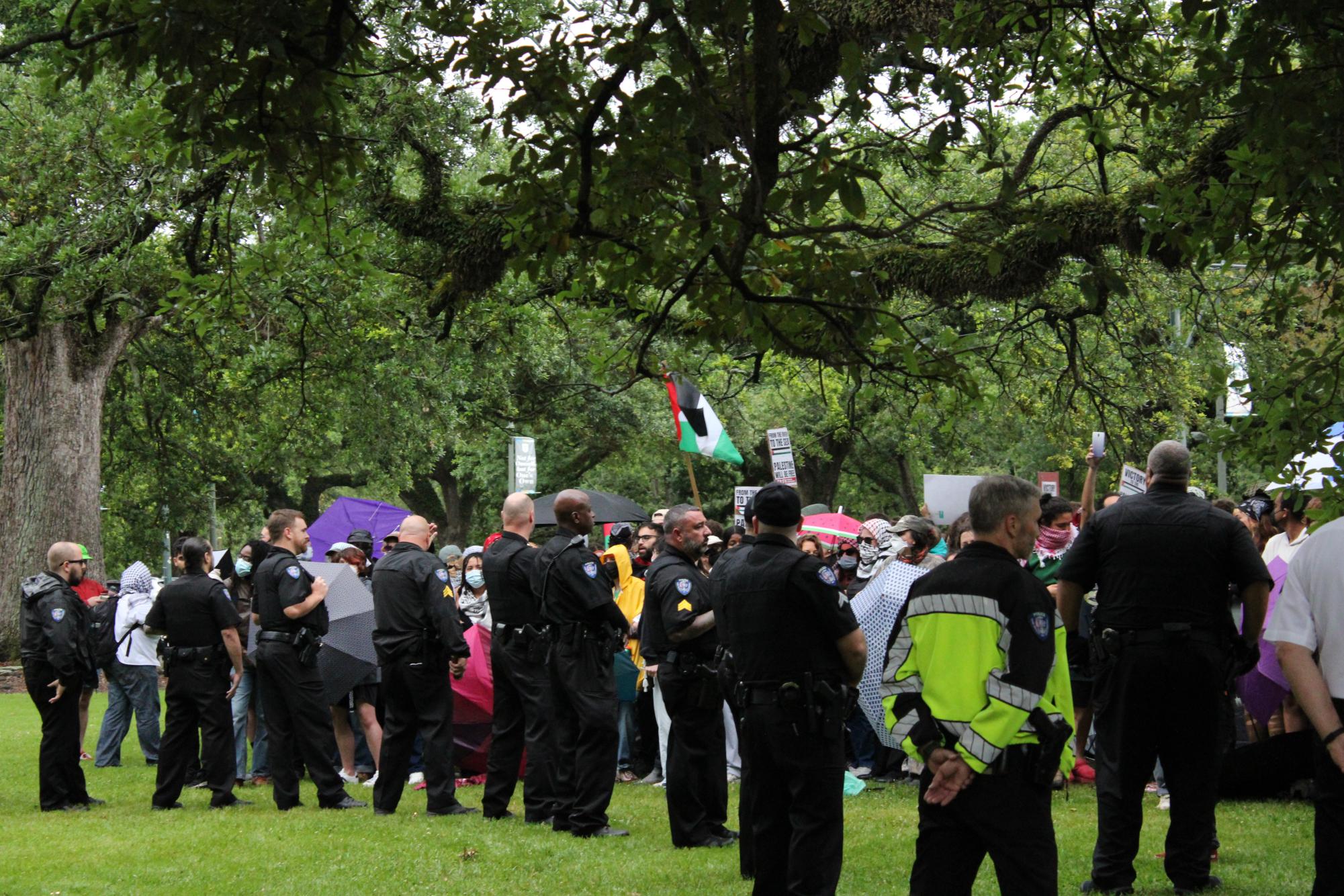 Police evacuate buildings, make arrests as Palestine encampment starts at Tulane