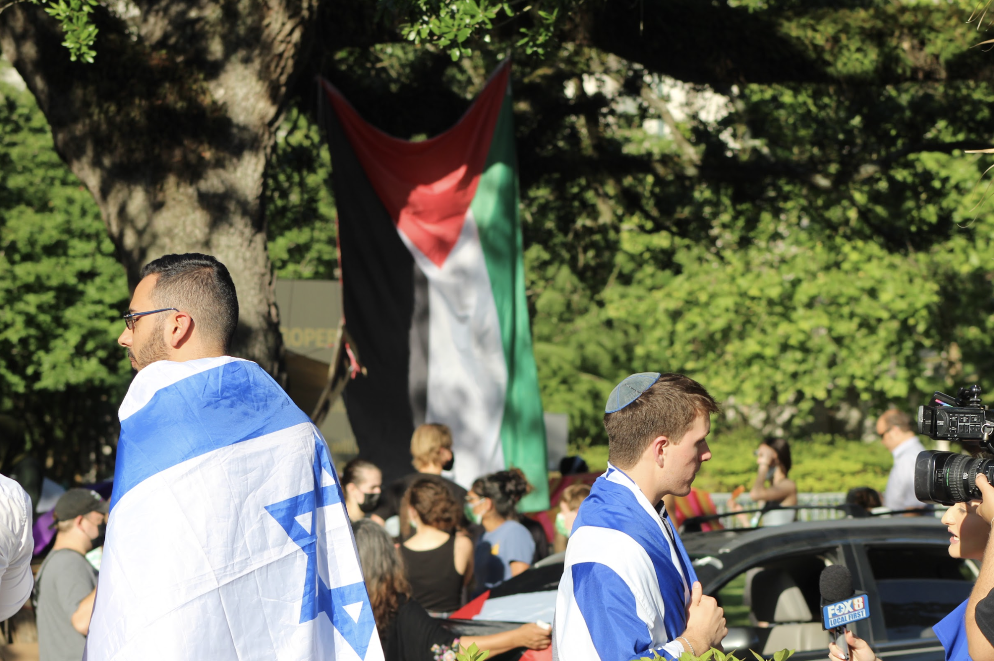 Protest passes 24-hour mark as Tulane seeks to contain encampment