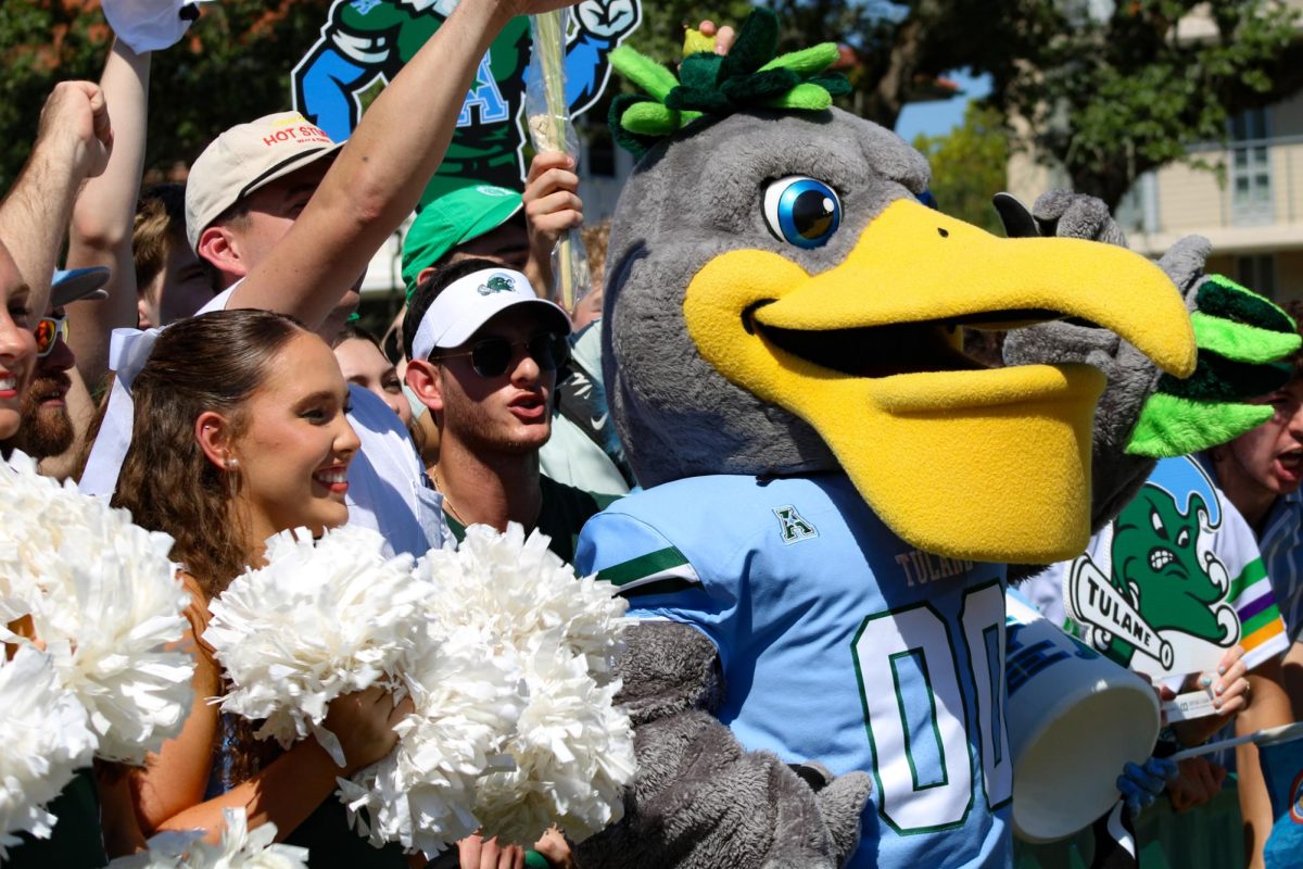 Riptide helped rev up the crowd with Tulane Cheer.