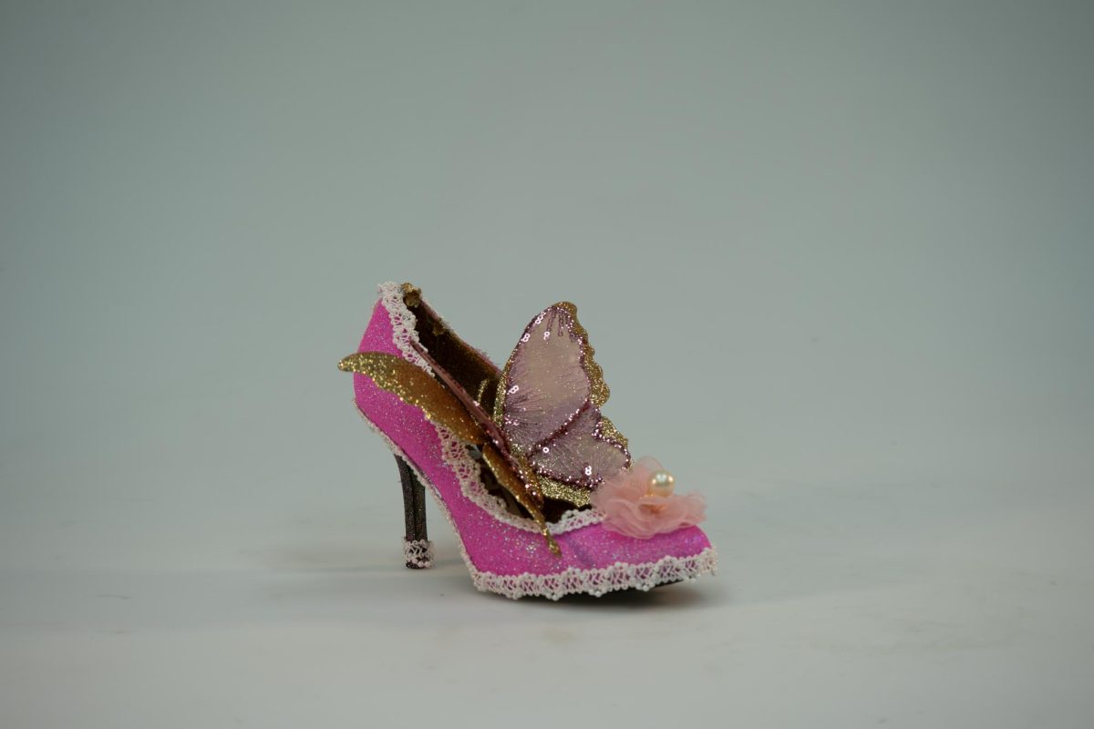 This Muses shoe belongs to Bella Mainiero.