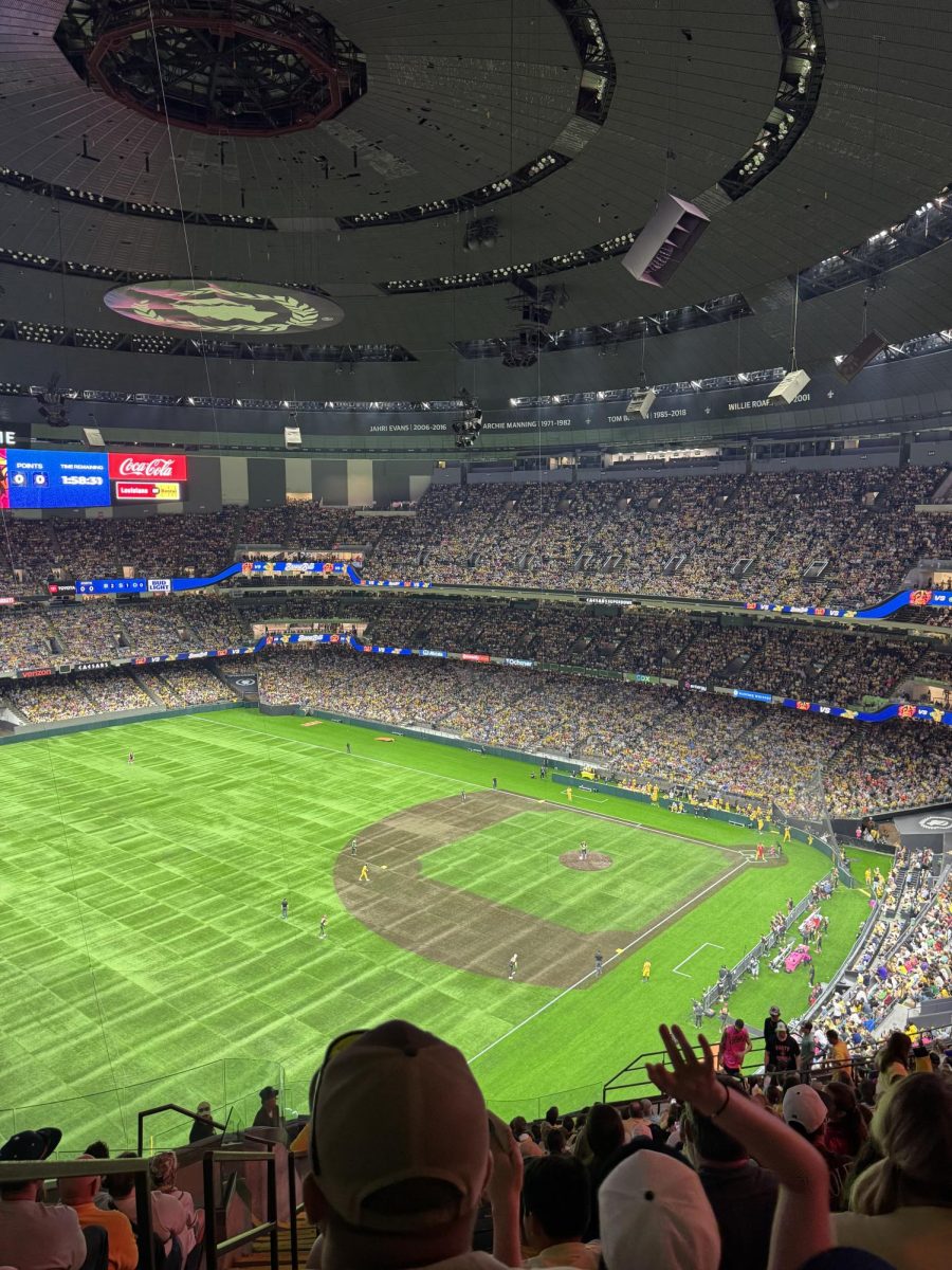Banana Ball: Superdome welcomes its first baseball game in years